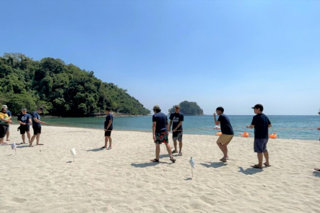 Tug of War La Playa in Caleta Bataan